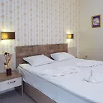 Hotel Lira Sunny Beach