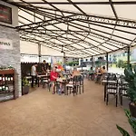 Lira Hotel 3*