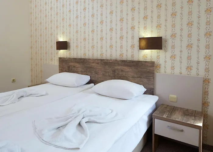 Lira Hotel Sunny Beach