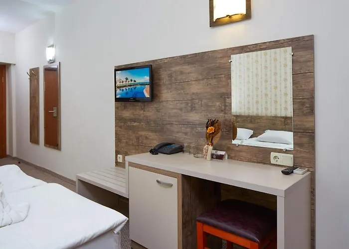 Lira Hotel Sunny Beach